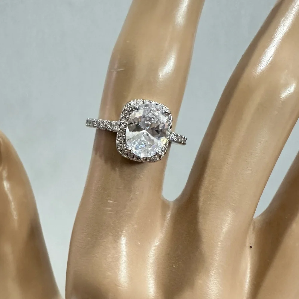 Tibetan silver stamped .925 ring. Cubic zirconia simulated diamond. Size 8.24, 9 - Picture 3 of 4